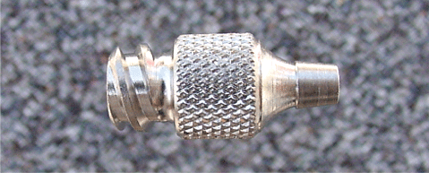 A7203 PLASTI-MATE Female Luer Hub, 11/32 round, knurled